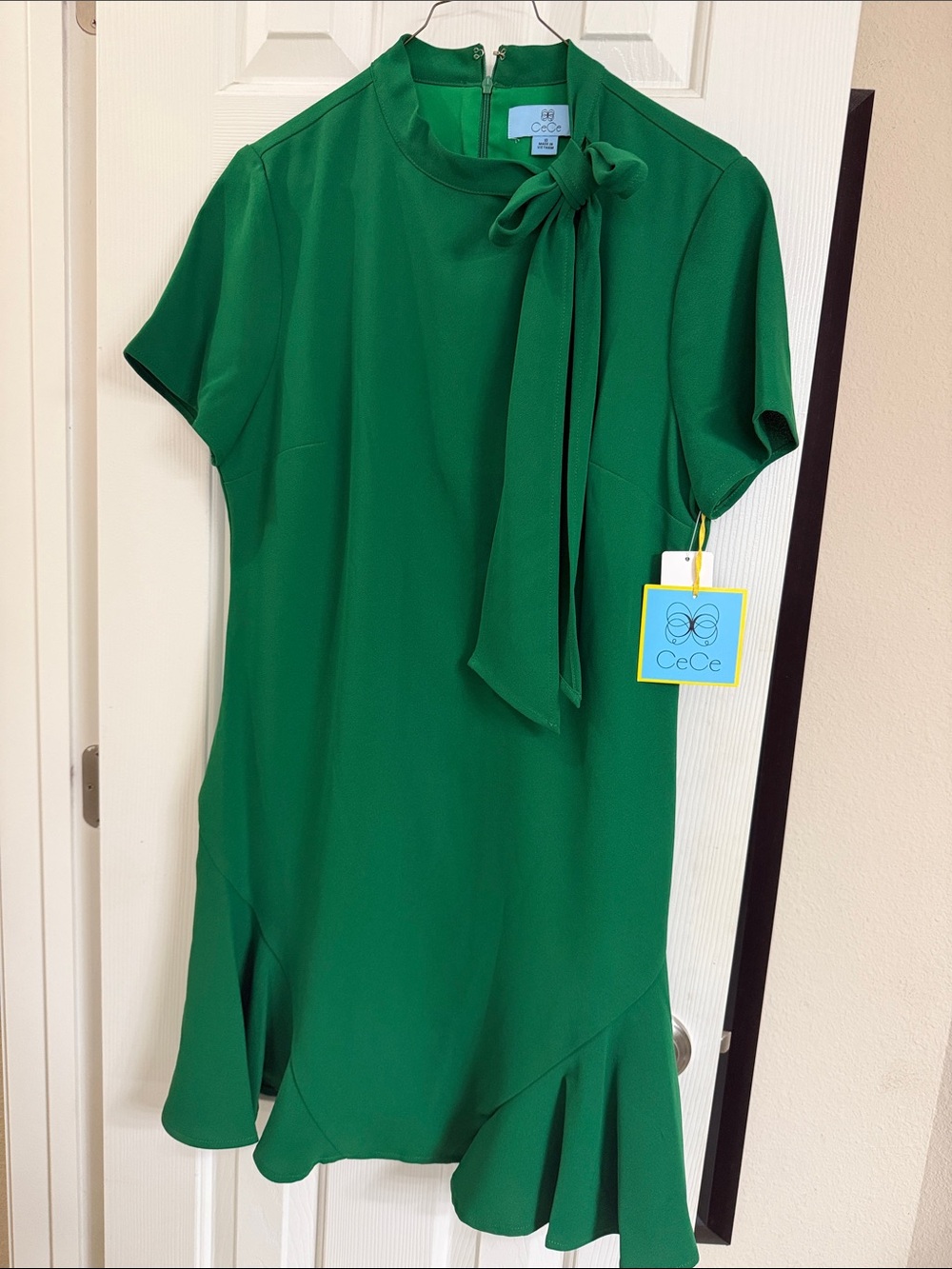 Cece Kelly Green Dress. NEW with Tags